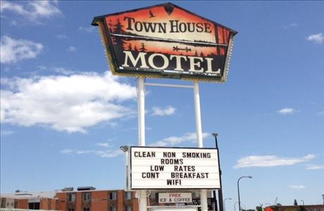 Townhouse Motel - Rapid City SD