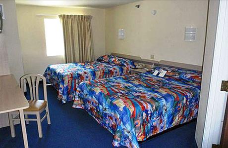 Motel 6 2 Queen Room - Hot Springs SD