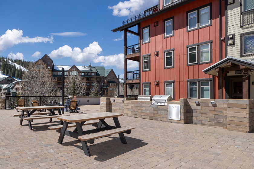 Amenity Deck Grills and Gas Firepits