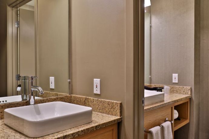Hotel Bathroom