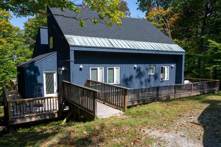 19 Middle Ridge Road