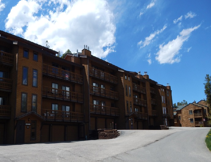 Timber Run Evergreen Building