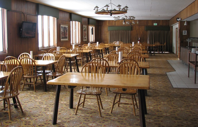 Breakfast Room and Group Meals